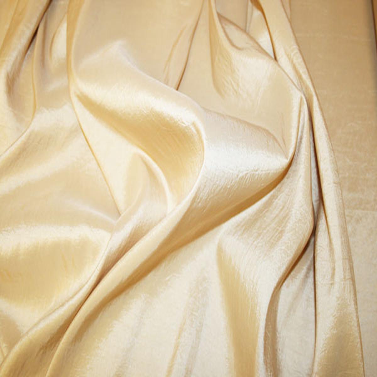 Chic Crushed Taffeta. 147cm Wide. Champagne.